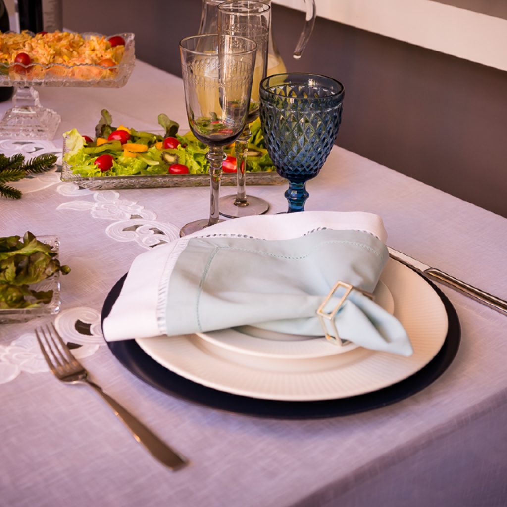 mesa posta de natal em azul