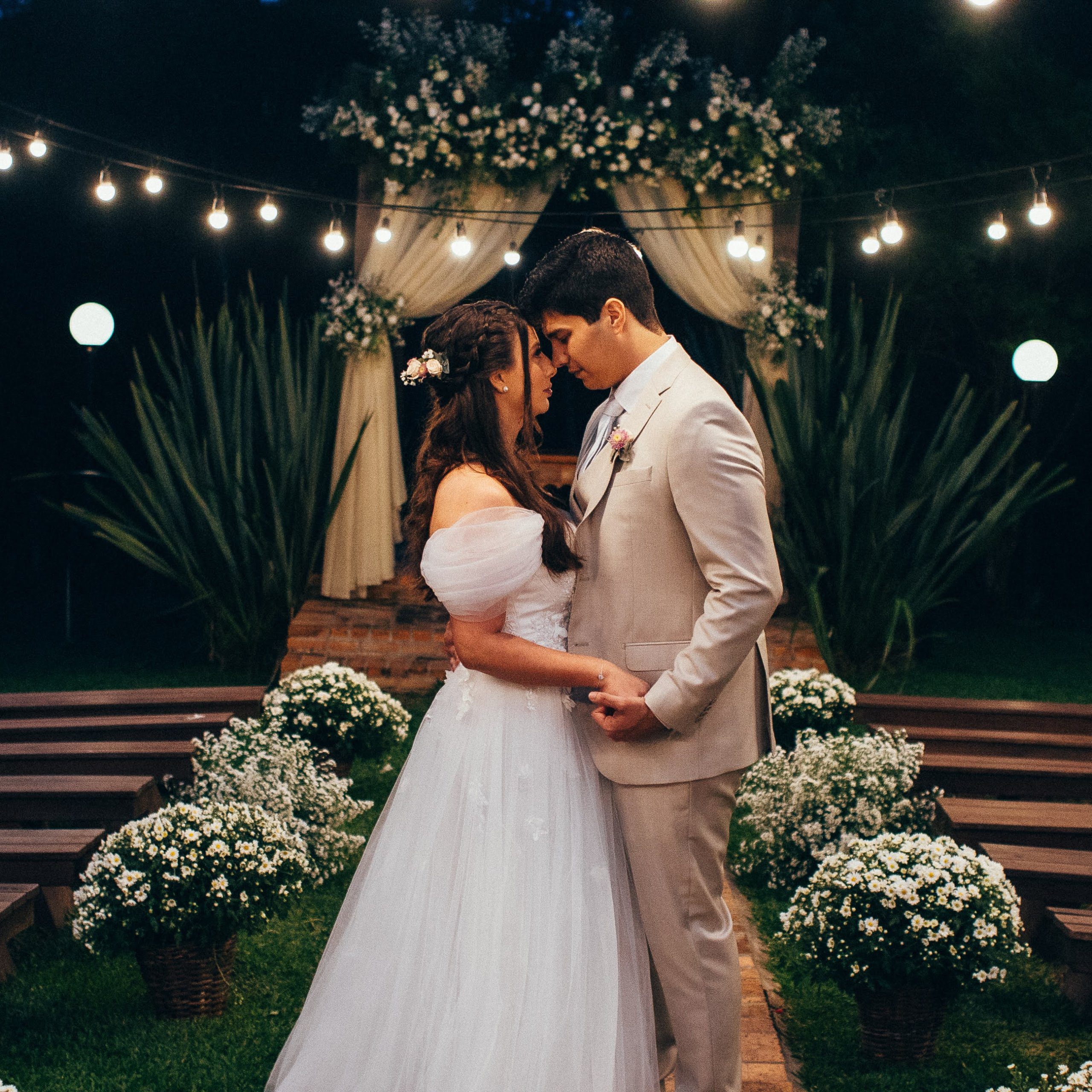 Casamento rústico romântico
